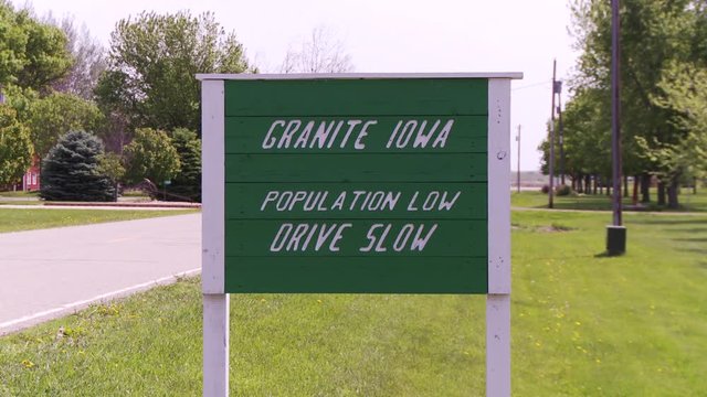 Iowa Local Sign Welcome To Iowa Images – Browse 1,364 Stock Photos, Vectors, and Video ...