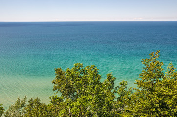Fototapeta na wymiar Blue and Green Shades in Lake Michigan