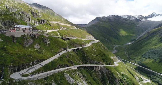 Flug am Furkapass
