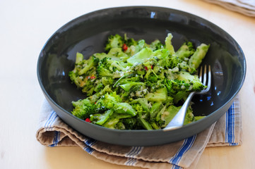 Homemade saladwith broccoli, balanced meal