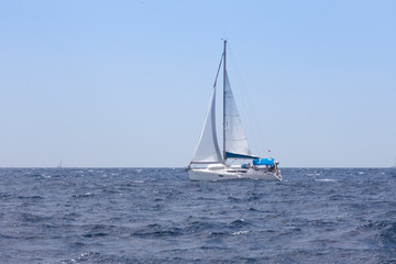 Obraz premium isolated yacht on adriatic sea