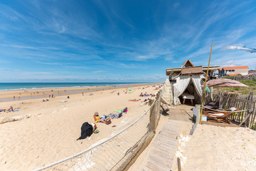 LACANAU (France, océan Atlantique), la plage