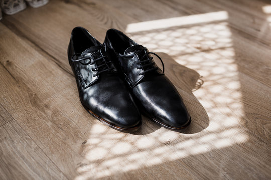 Classy man's black leather shoes
