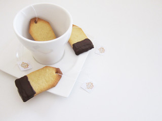 Desayuno taza con galletas