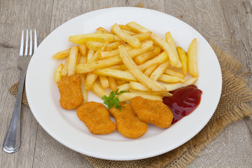 nuggets et frites