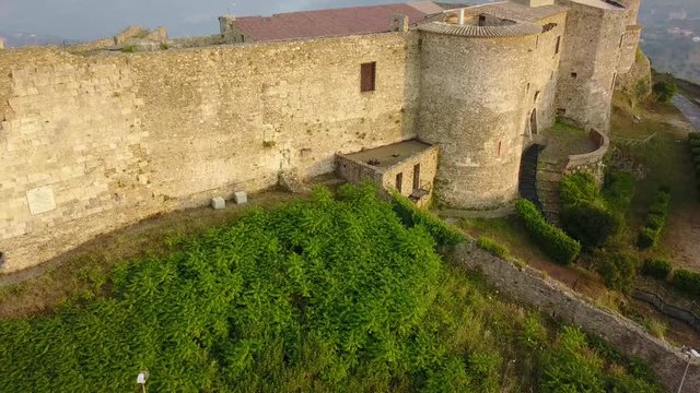 Vista aerea del castello Normanno Svevo, Vibo Valentia, Calabria, Italia