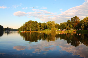 Fototapeta na wymiar Lake at Moscow, Kuzminki