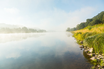 Elbe bei Meißen im Nebel © Daniel Bahrmann