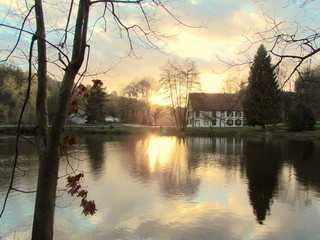 Fin de journ&eacute;e sur l'&eacute;tang