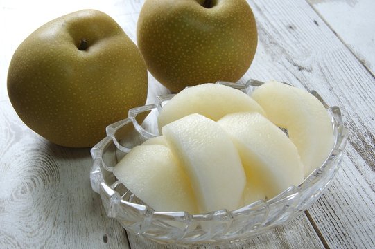 7 Best カットした梨 Images Stock Photos Vectors Adobe Stock