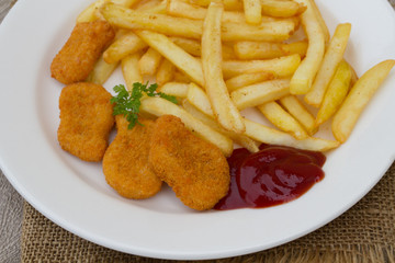 nuggets et frites
