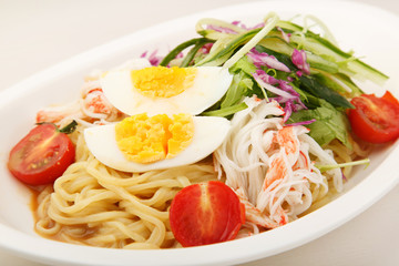 ラーメンサラダ