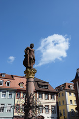 Fototapeta na wymiar Herkulesbrunnen in Heidelberg