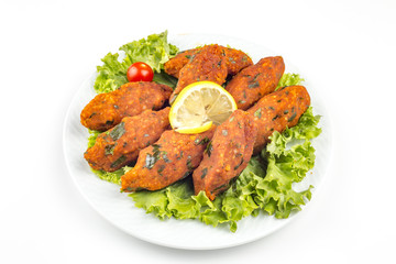 Türk mutfağından bir yemek; mercimekli köfte