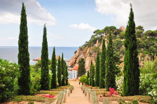 marimurtra garden of blanes