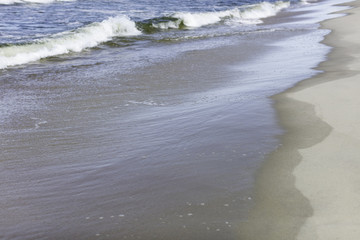 Fale nad morzem bałtyckim