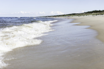 Fale nad morzem bałtyckim