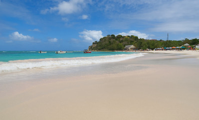 Long bay Atlantic coast - Caribbean tropical sea - Antigua and Barbuda