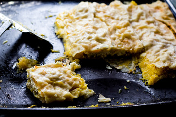 Pita with pumpkin and apples