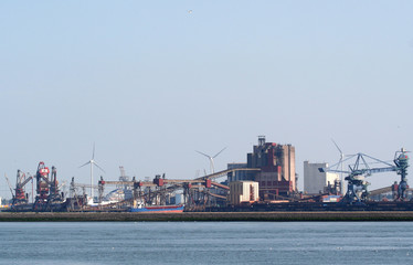 Obraz premium The new waterway Nieuwe Waterweg) near Hoek van Holland