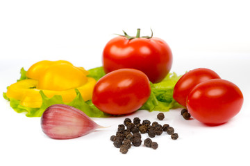 tomatoes garlic sweet pepper, healthy salad ingredients