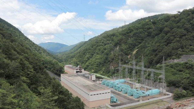 奥清津発電所