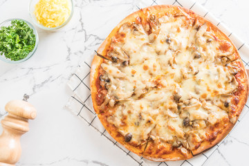 mushroom pizza with miso sauce