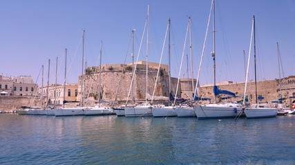Il porto salentino