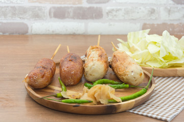 thai style griled sausage with vegetable