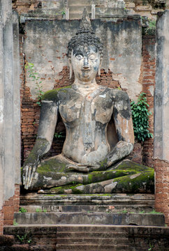 Sukhothai seated Buddha image in Sisatchanalai, Sukhothai 
