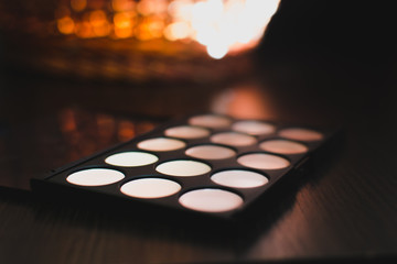 Palette shimmers highlighters on a dark