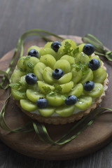 マスカットとブルーベリーのタルト