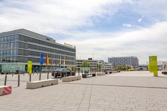 Trade fair Stuttgart, administrative building