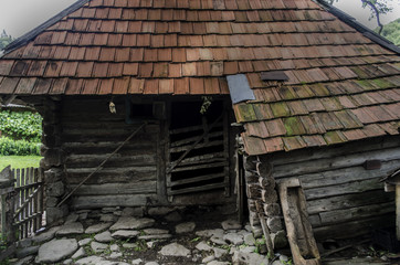 chaty Ukraina Zakarpacie  - obrazy, fototapety, plakaty