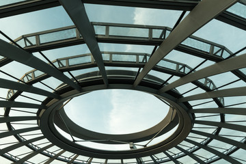 Fototapeta premium Round window in a Dome with blue sky