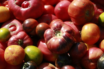 Heirloom tomatoes for sale at the Farmers Market