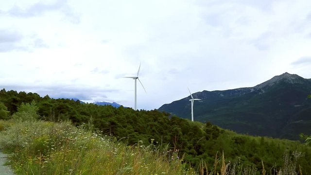 Pala eolica in montagna