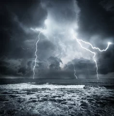 Papier Peint photo Orage dark ocean storm with lgihting and waves at night