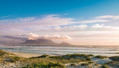 Naklejka premium Cape Town (view from Bloubergstrand)