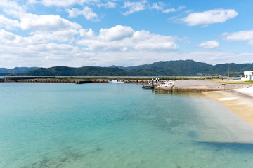 Fototapeta na wymiar 小浜島の細崎海岸