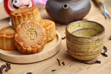 mooncake festival with hot tea