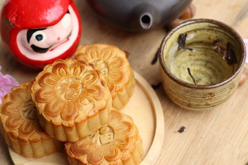 mooncake festival with hot tea
