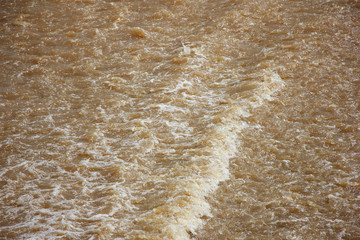 Fototapeta na wymiar Brown colour of Ping River in Saraphi Dam