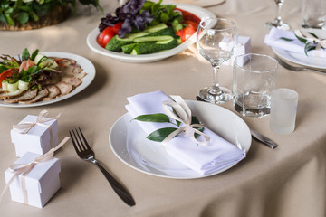 wedding dinner table