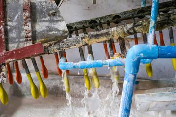 Balloon processing, enamel balloon with powder mixed water