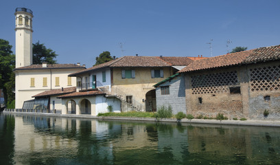 Fototapeta na wymiar Inzago (Milan, Lombardy, Italy): canal of Martesana