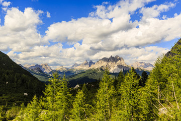 Fototapeta na wymiar Mountain trail to the summit of Sorapiss, Dolomites in Italy. 