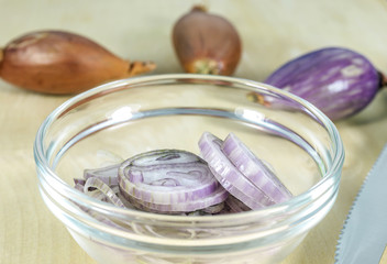 Whole shalotts, Allium cepa, onion, Ashkelon, leek