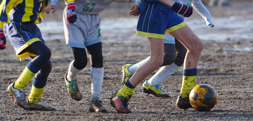 サッカー　フットボール © makieni