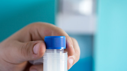 Medizin Labor- Laborröhrchen für Blut Urin Stuhl